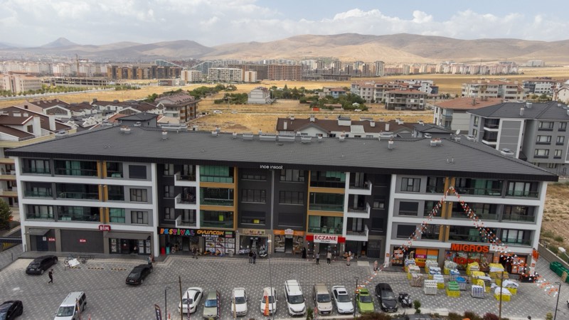 Lavanta — çevre yerleşimle birlikte konum görünümü