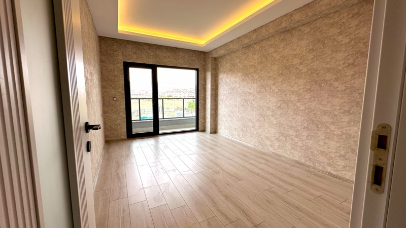 Lavanta — balkon çıkışlı yatak odası